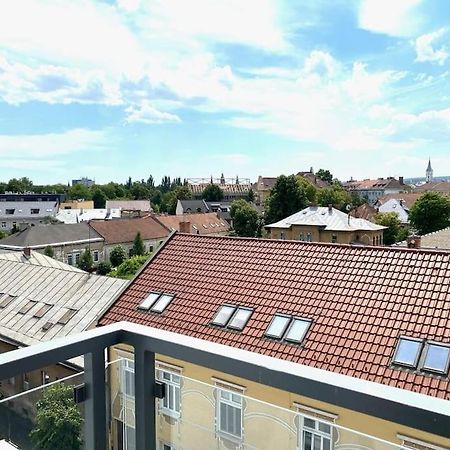 Apartman Emotions S Privat Garage Parking Free Leilighet Košice Eksteriør bilde