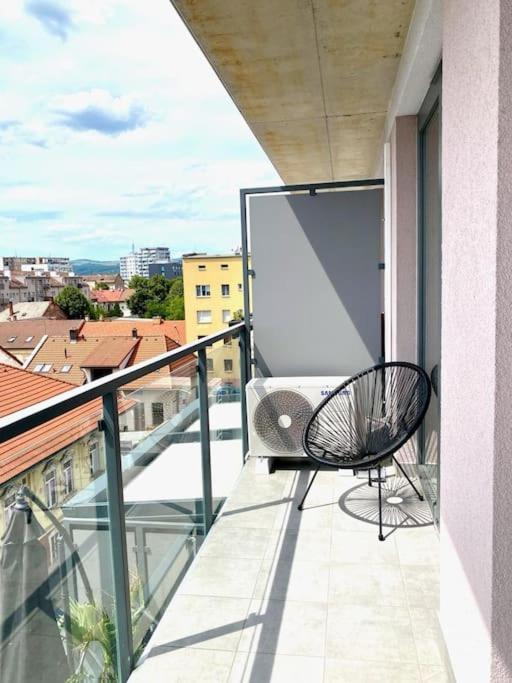 Apartman Emotions S Privat Garage Parking Free Leilighet Košice Eksteriør bilde